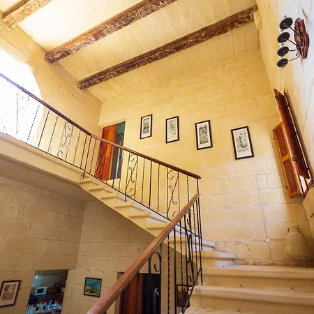 Dar Ta' Tumas Għarb