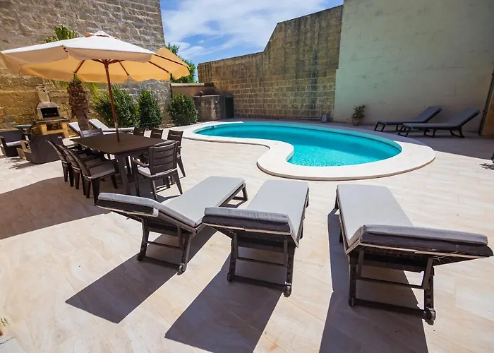 Dar Ta' Tumas Ferienhaus Għarb