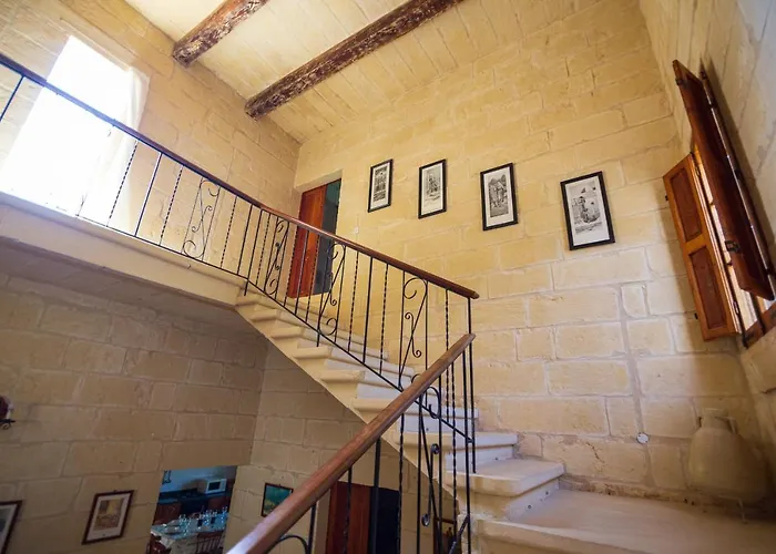 Dar Ta' Tumas Ferienhaus Għarb