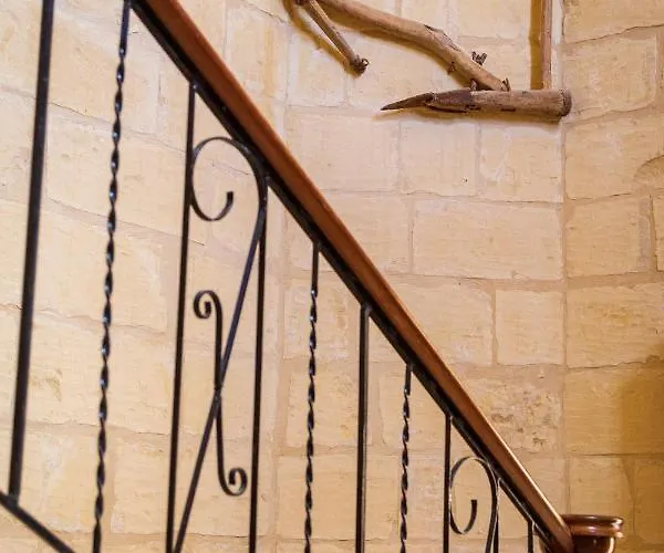 Dar Ta' Tumas Għarb