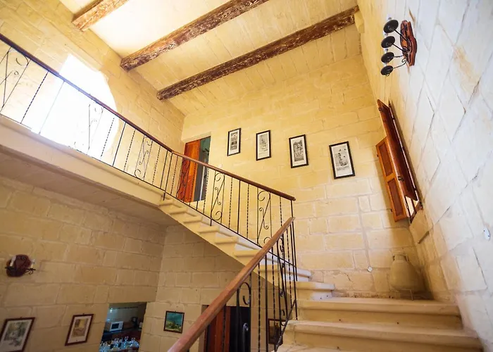 Dar Ta' Tumas Għarb